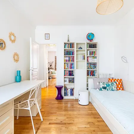 شقة Guestready - Parisian Haven Near The Eiffel Tower *
